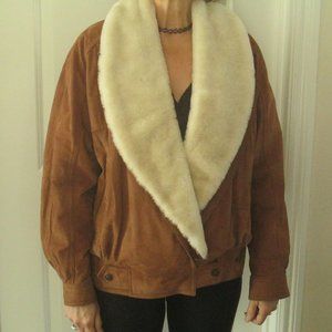 Woman's Leather jacket, removeable fur collar